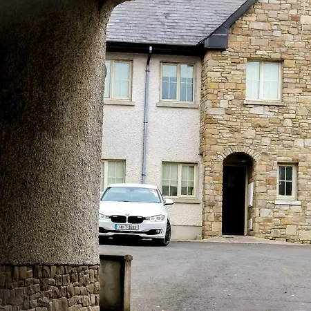 Williamscourt Townhouses Hébergement de vacances *