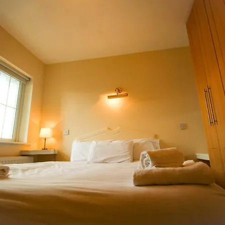 Williamscourt Townhouses * Roscrea